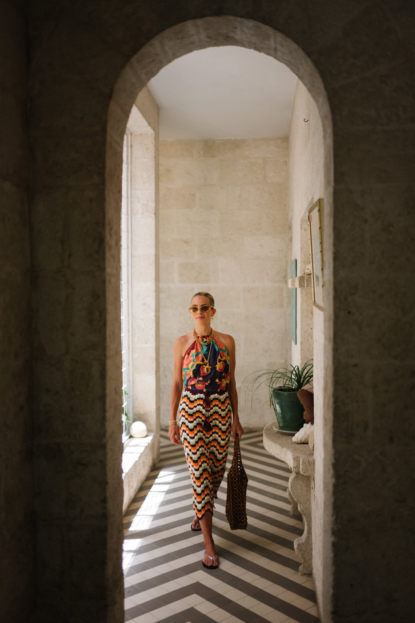 Jupe au crochet arc-en-ciel du porte-ciel coloré en soie