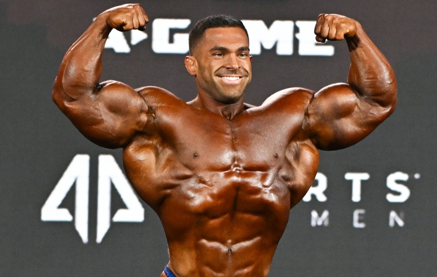 Derek-Lunsford-Pro-BodyBuilder-IfBB