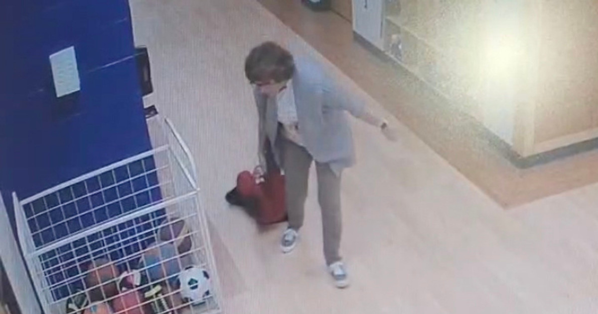 Un enseignant a tiré un enfant de 6 ans avec l'autisme sur sa cheville. Des responsables fédéraux du gouvernement fédéral qui ne font rien de responsables des droits civiques. – Publica