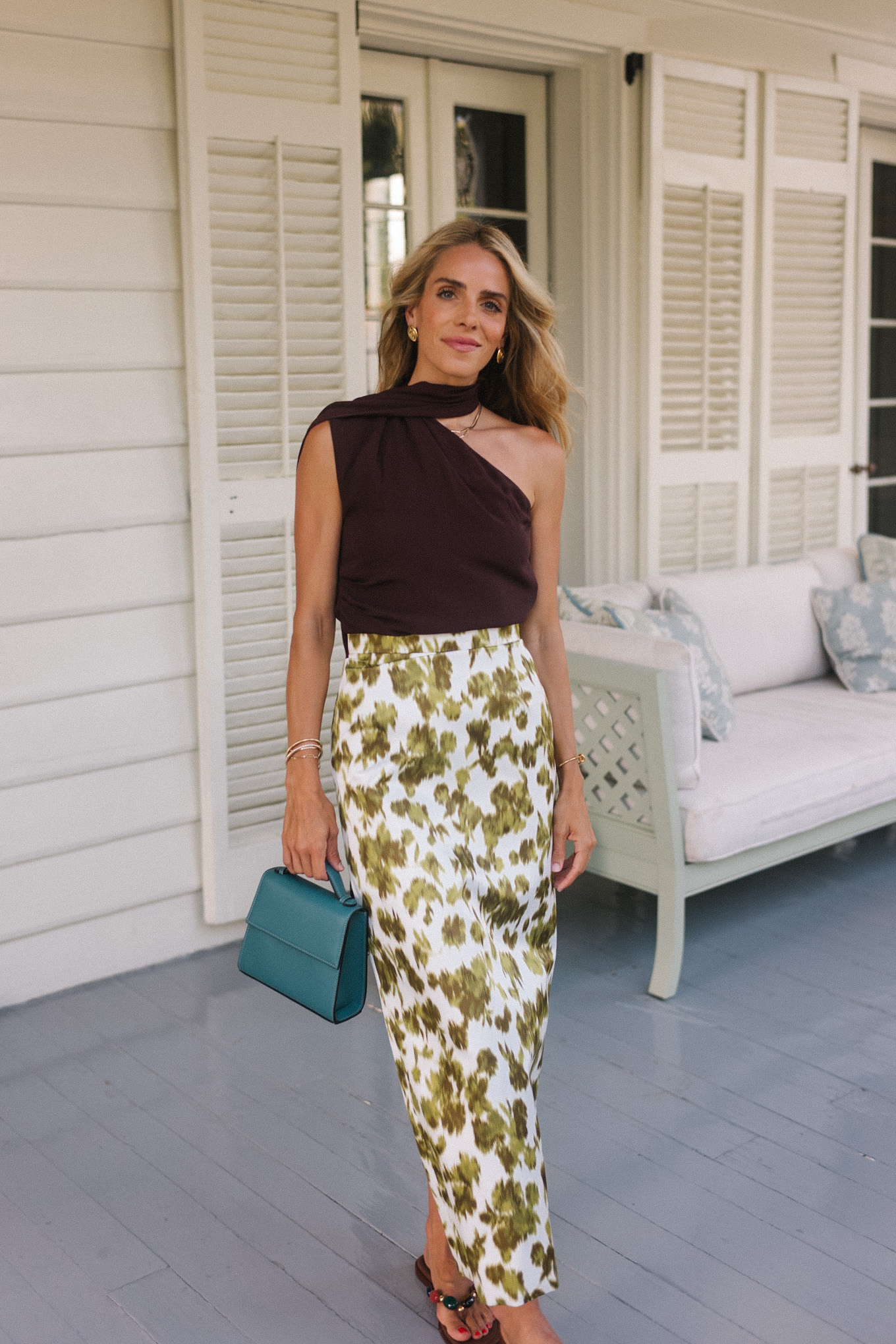 Écharpe à bord brun-jupe maxi de la soie de fleur de fleur