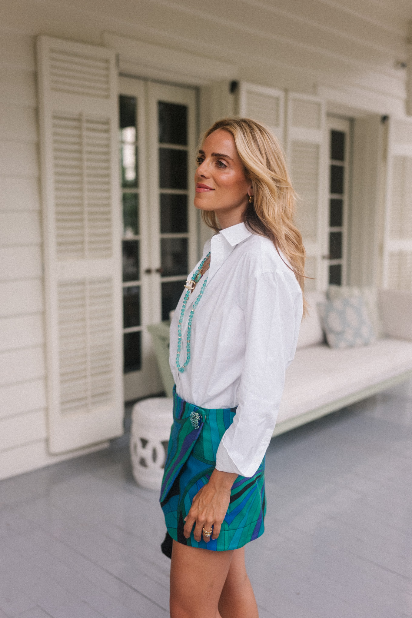 Coton blanc Popel Bouton Down Shirt Blue Graphic Mini jupe turquoise bijoux bijoux