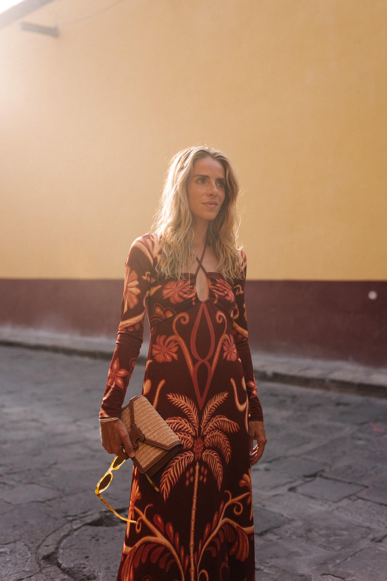 Robe maxi à motifs tropicaux rouges