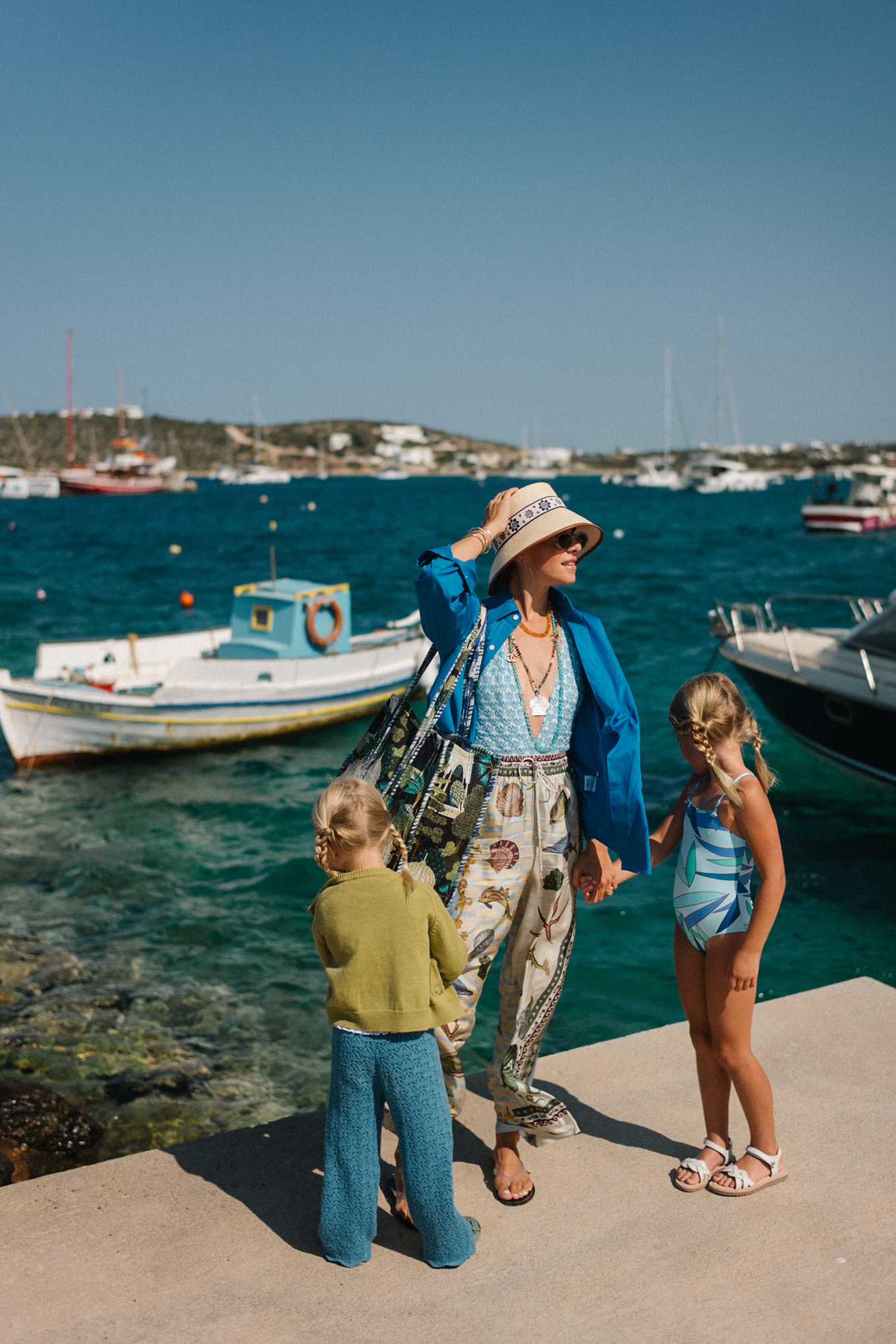 Bleu un morceau de pantalon de soie en coquille flottante Collier de côte Oxford Blue