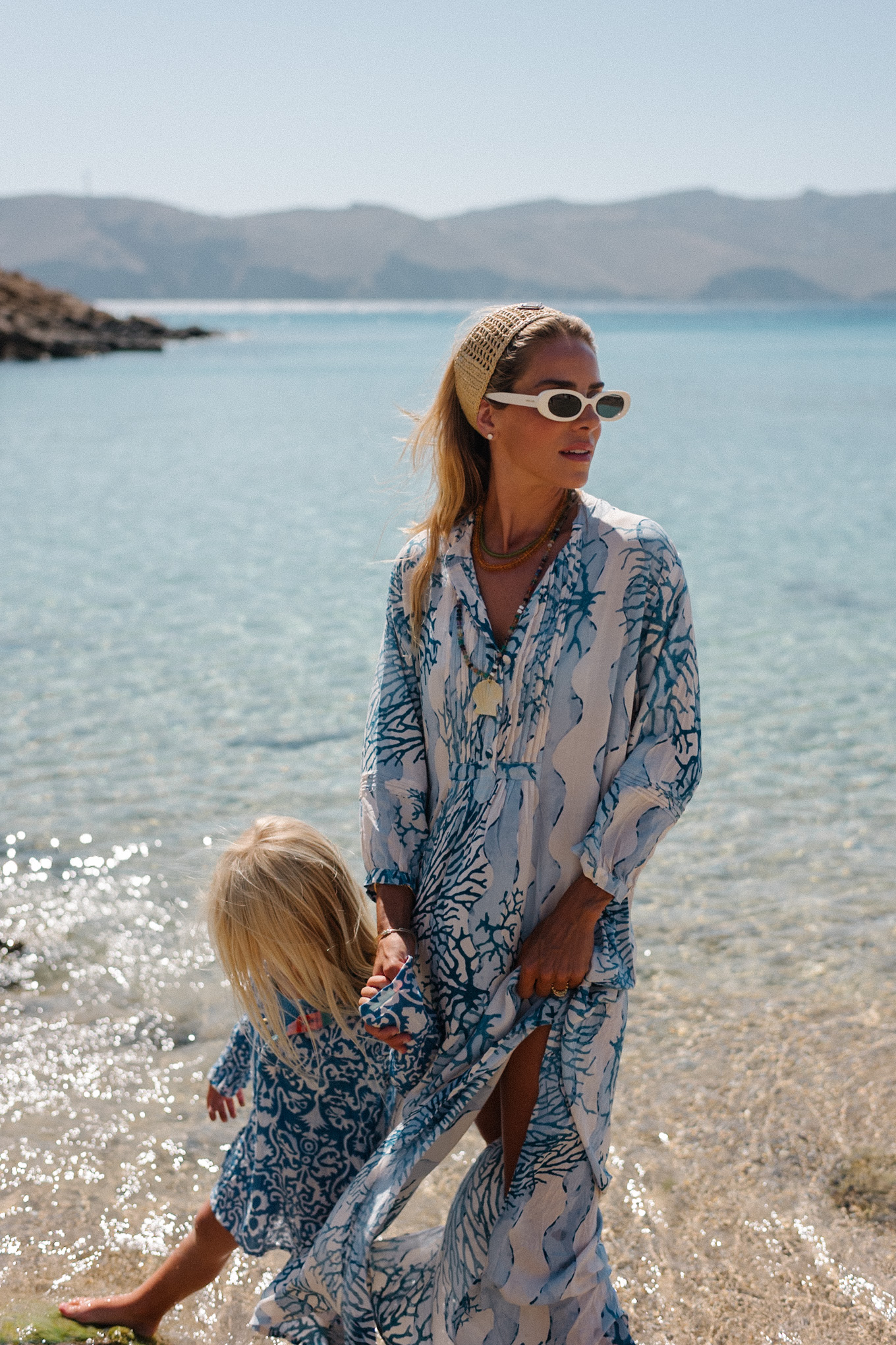 Blue White Cafan Raffia Bandons de soleil blancs