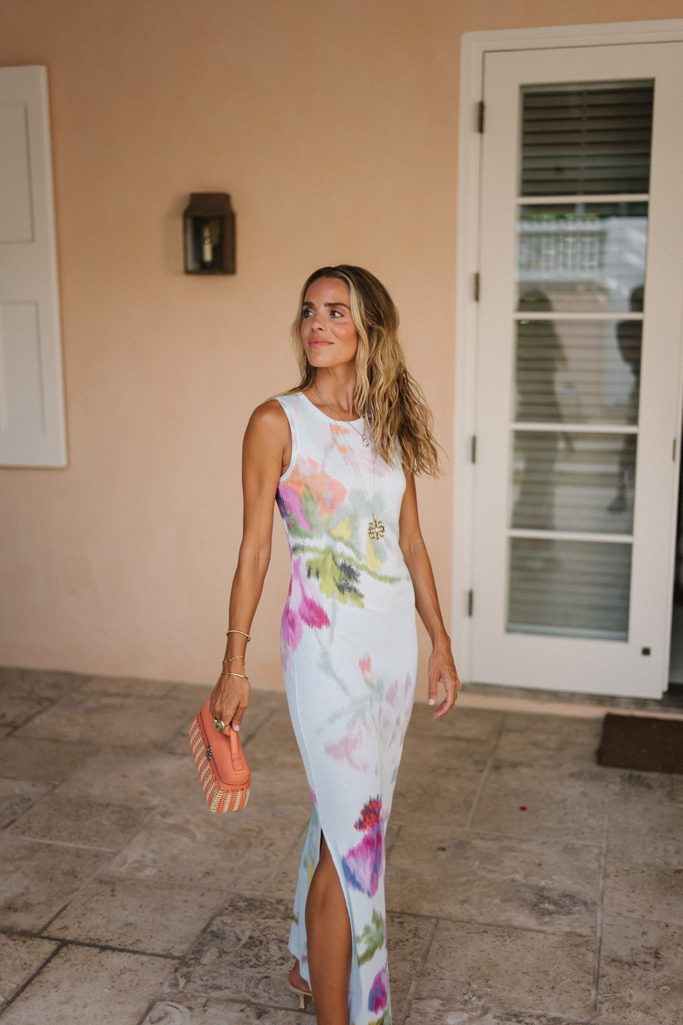 Robe midi blanche en maillot orange raffia