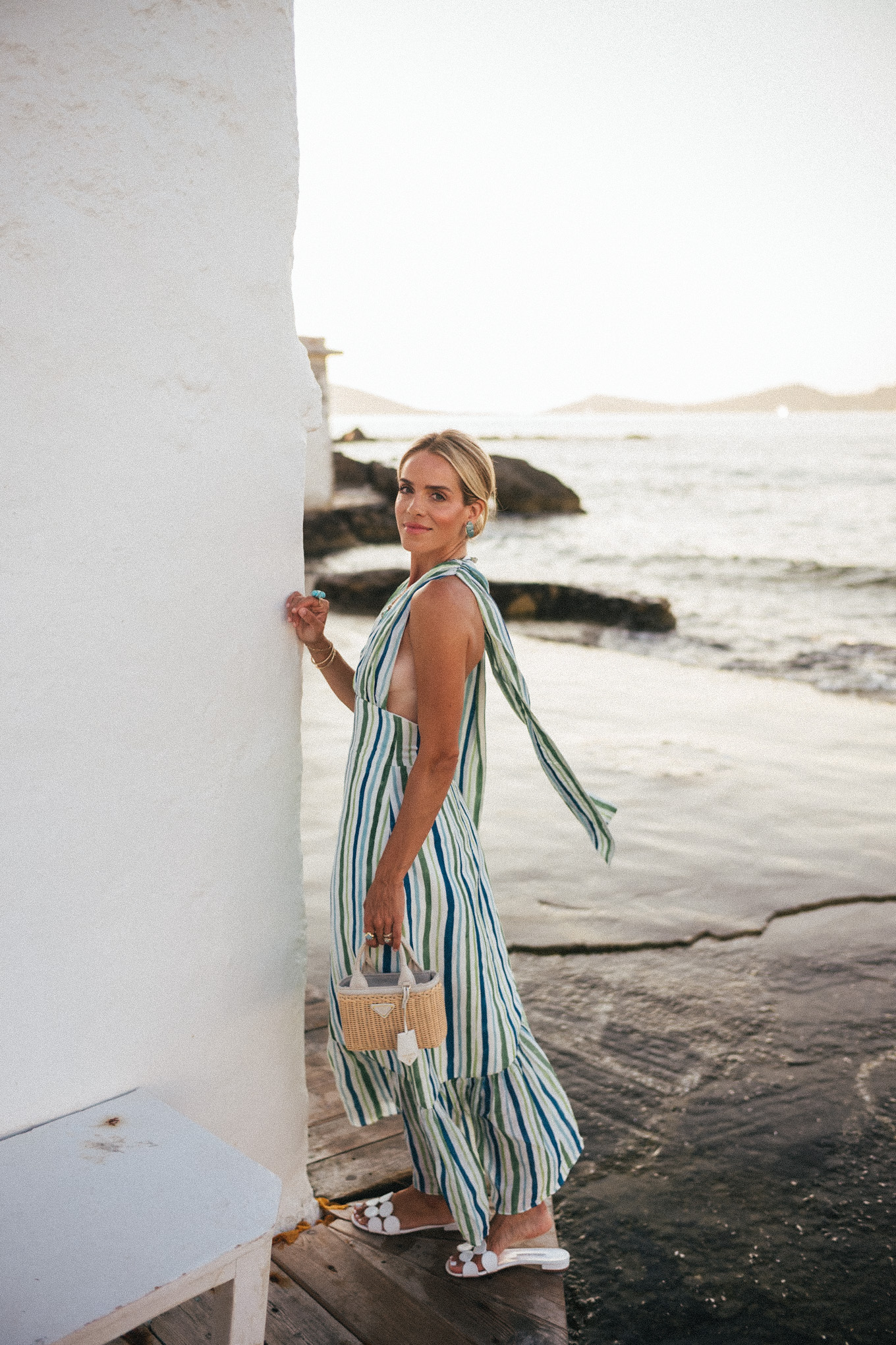 Bleu-Robe en lin rayé blanche blanche