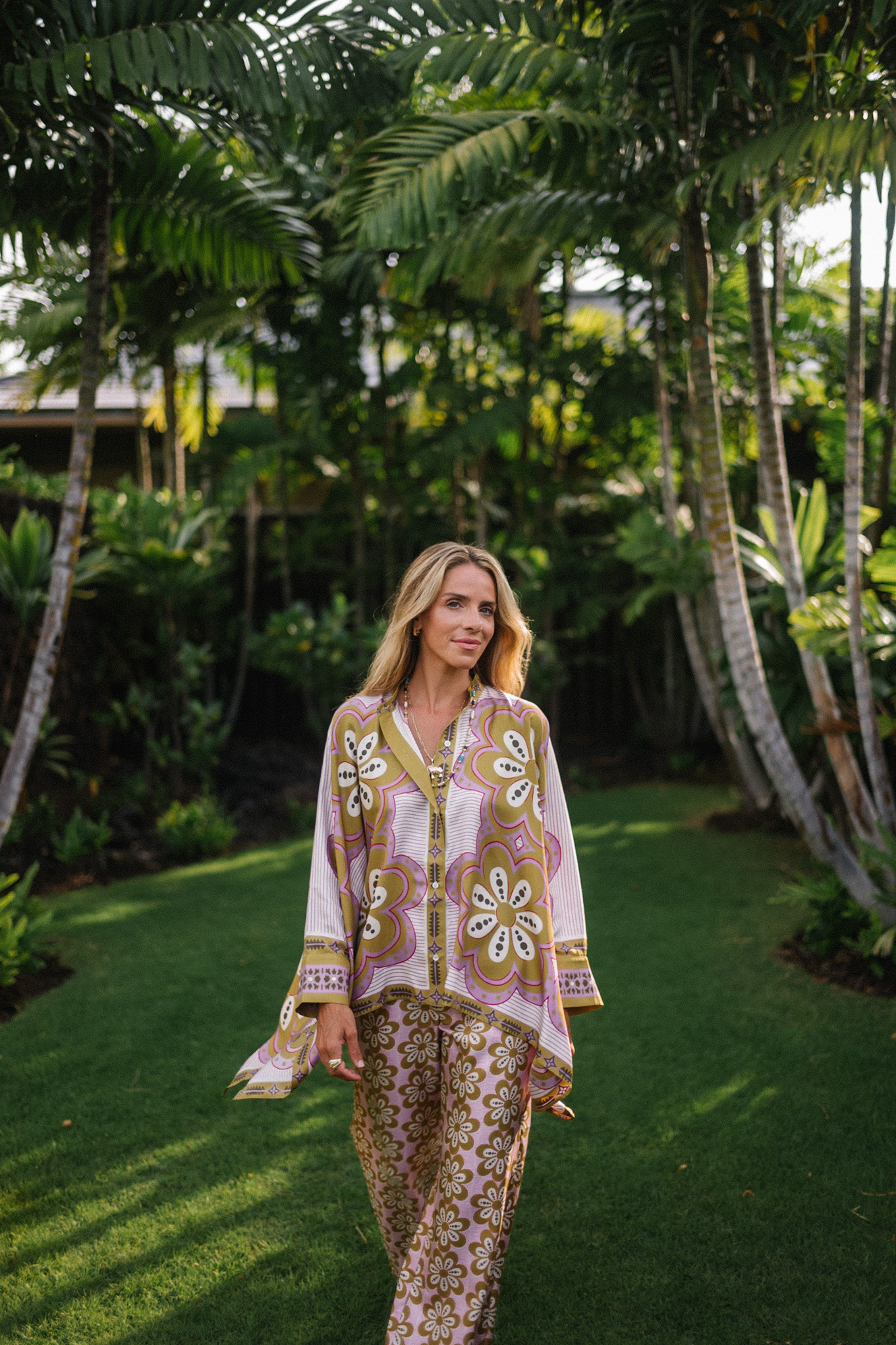 Top et pantalon en soie florale verte rose