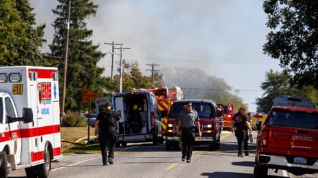 La police a mis à jour sur la fusillade et le feu de l'église du Michigan - vidéo 
