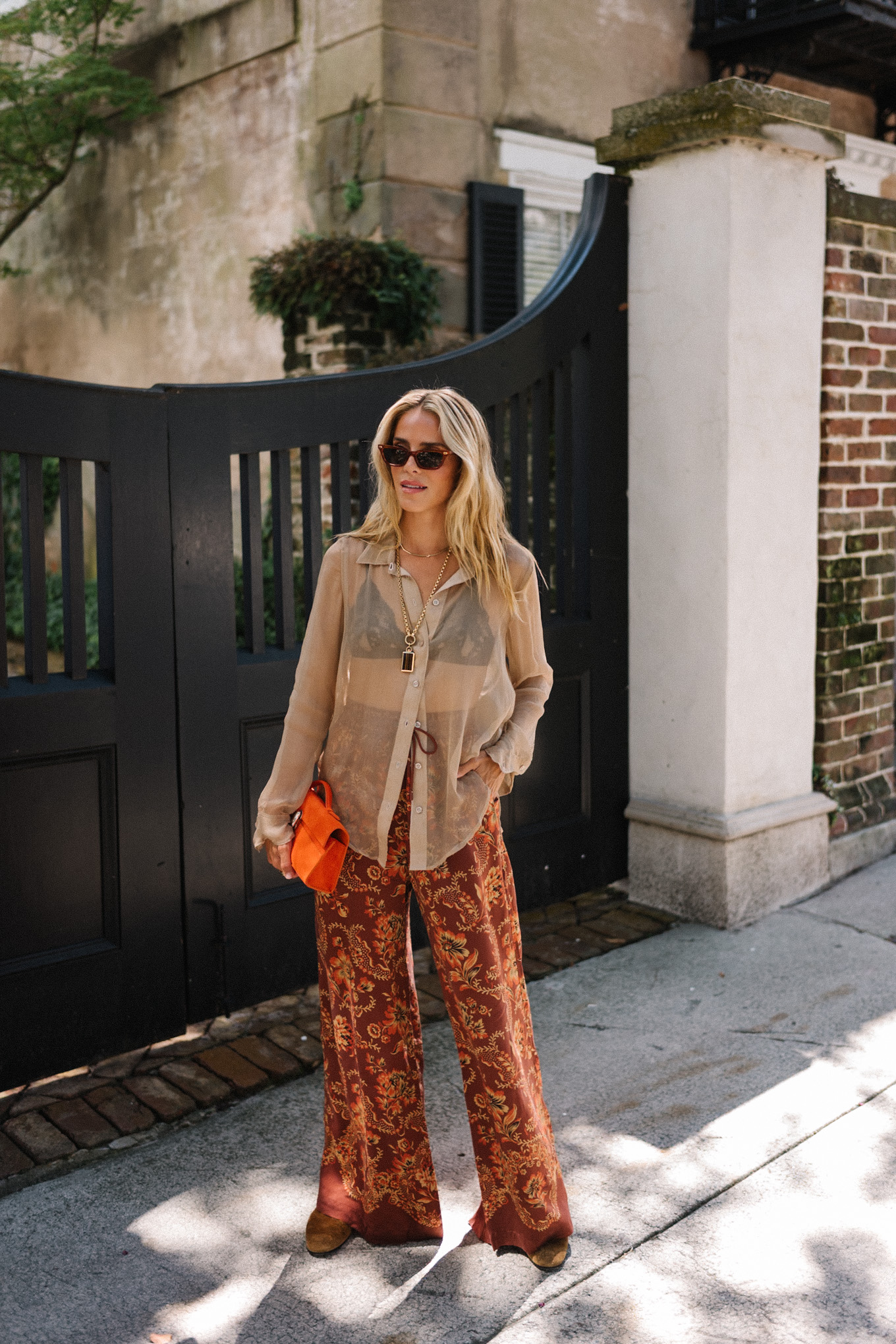 Pantalon en soie à motifs orange