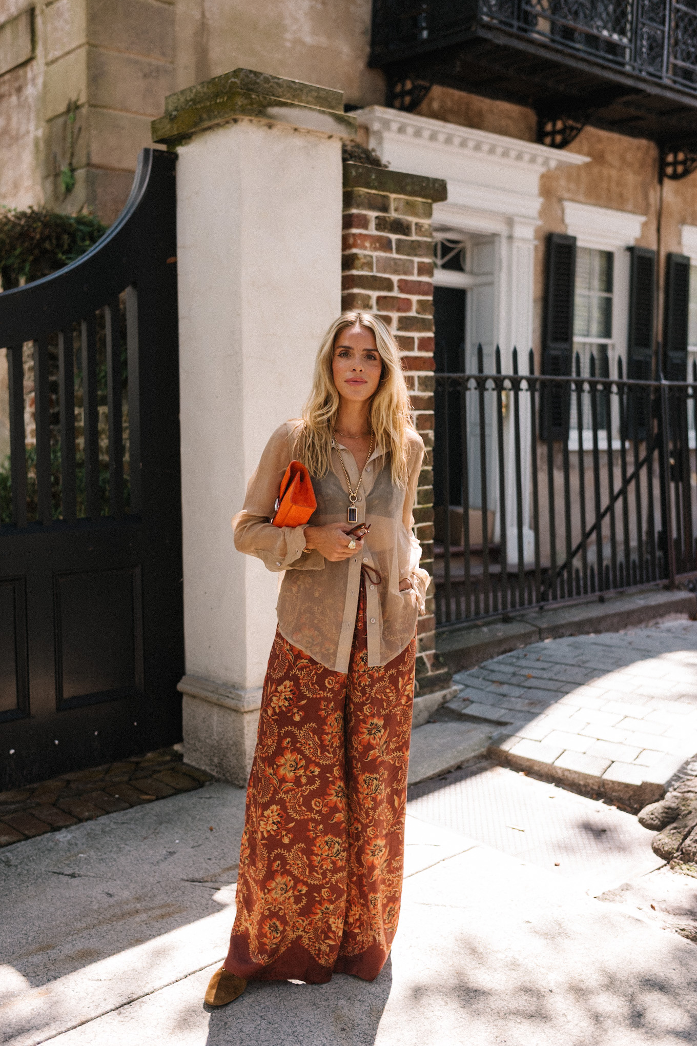 Pantalon en soie à motifs orange