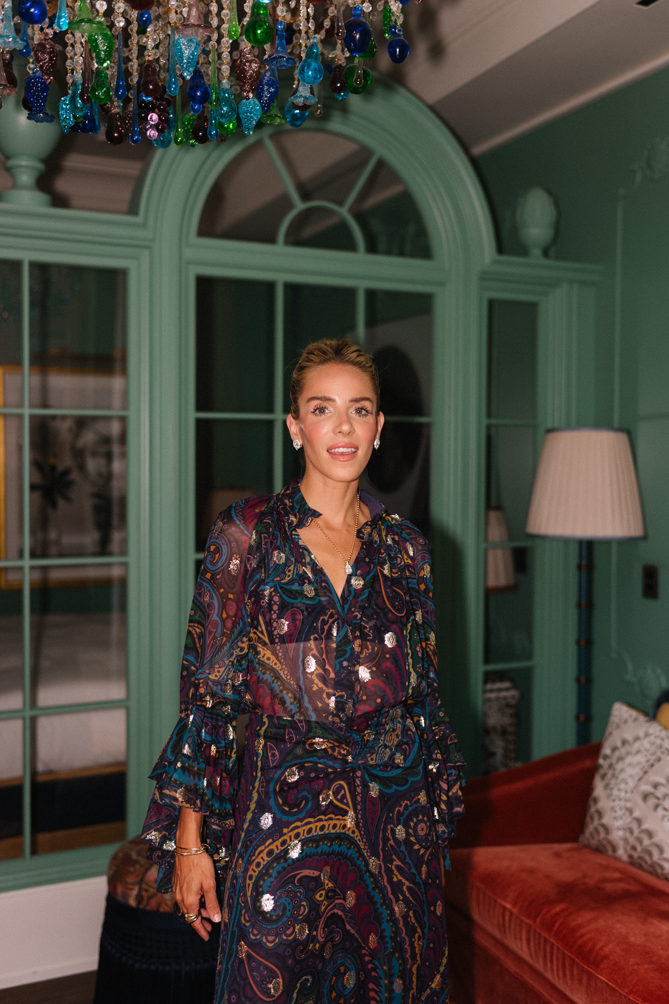 Parisley Sheer Blouse et Rock Set Maroon Suede Plateformes