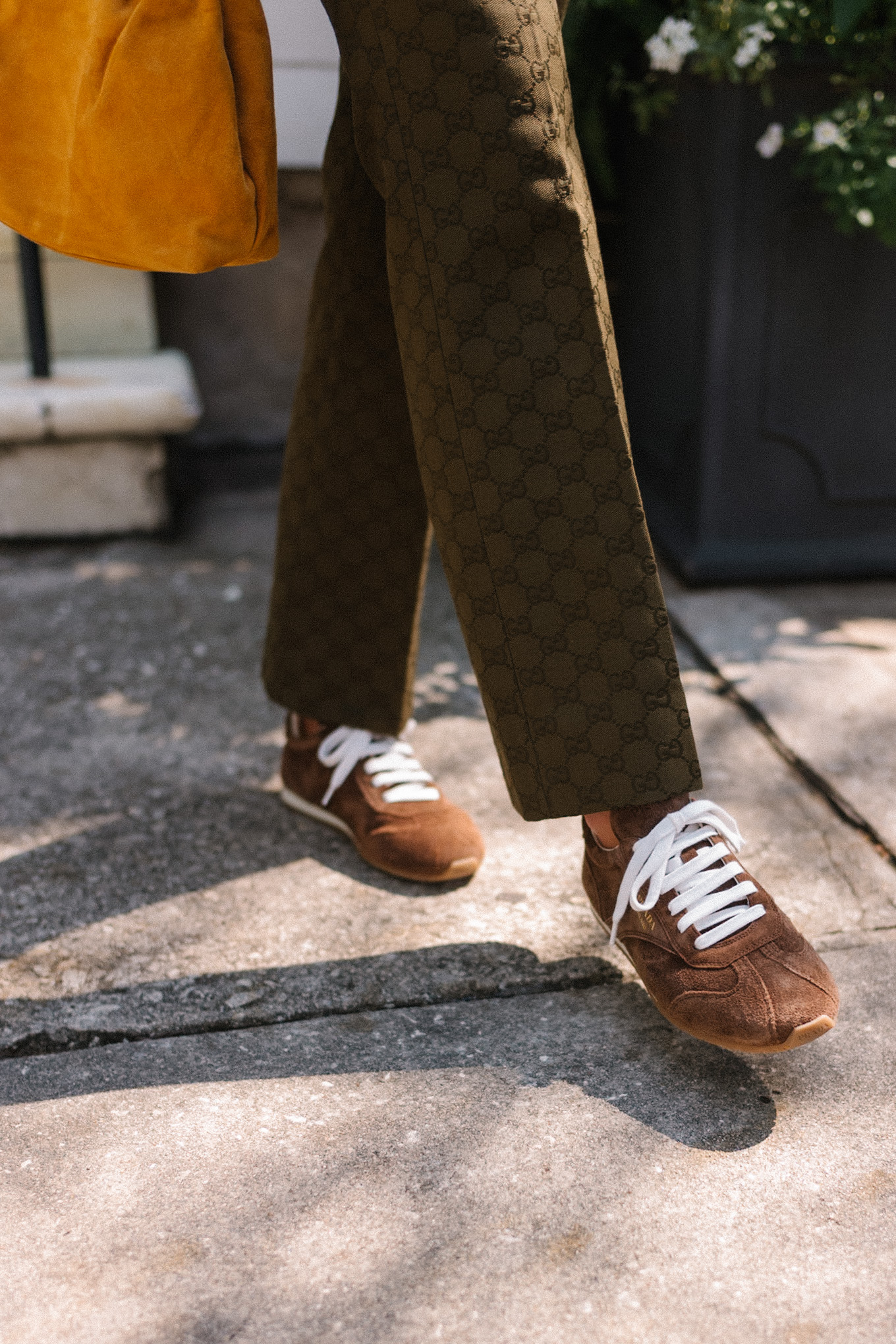 Brown Paisley Jacke Brown Tank Moss Green Pantal