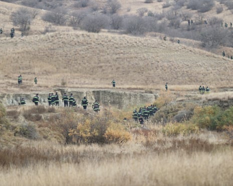 Après qu'un avion cargo militaire turc s'est écrasé à la frontière entre la Géorgie et l'Azerbaïdjan, des équipes de recherche, de sauvetage et d'enquête mènent des opérations sur le lieu de l'accident.
