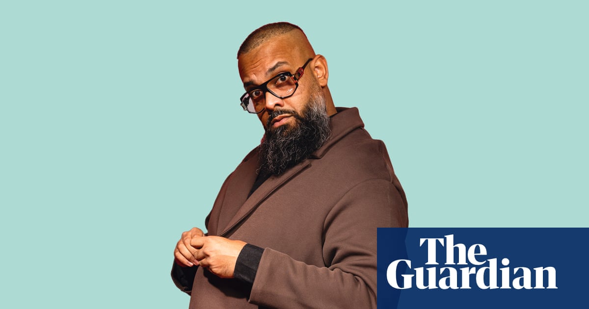 Guz Khan : « Qu’est-ce que je n’aime pas le plus dans mon apparence ? » Mes seins | Guz Khan