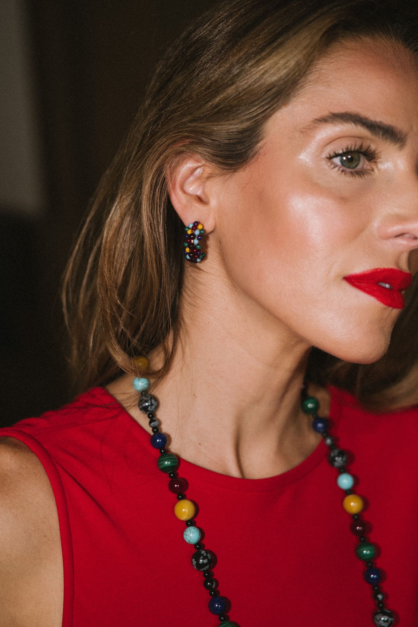 bijoux en perles colorées pour les vacances