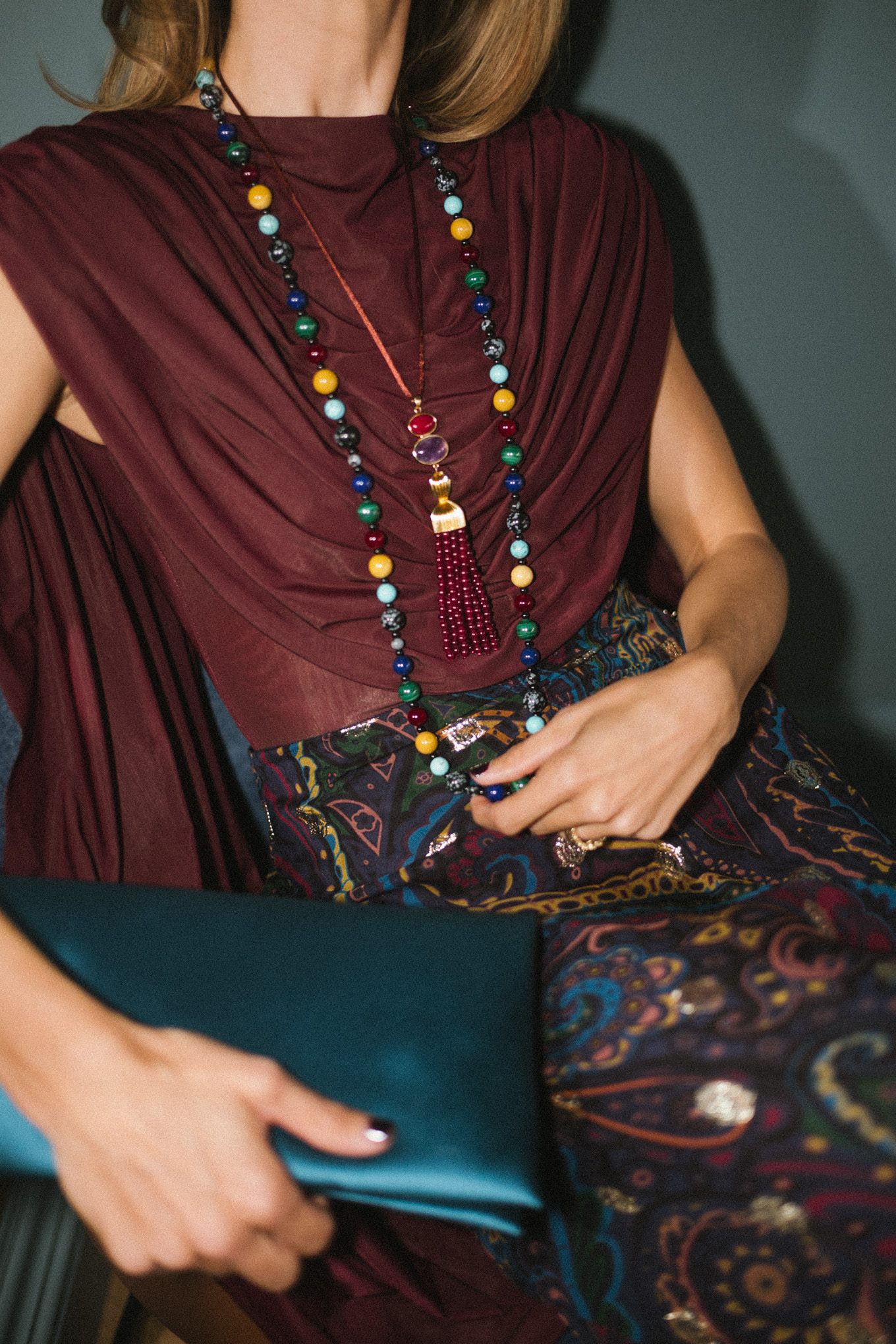 bijoux en perles colorées pour les vacances