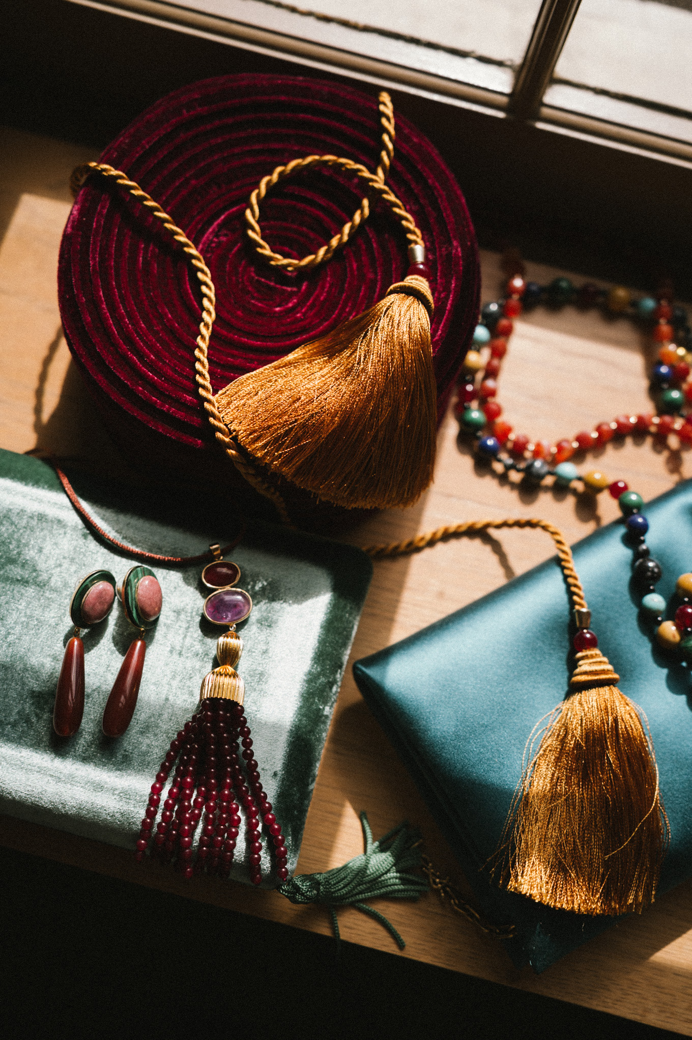 bijoux en perles colorées pour les vacances