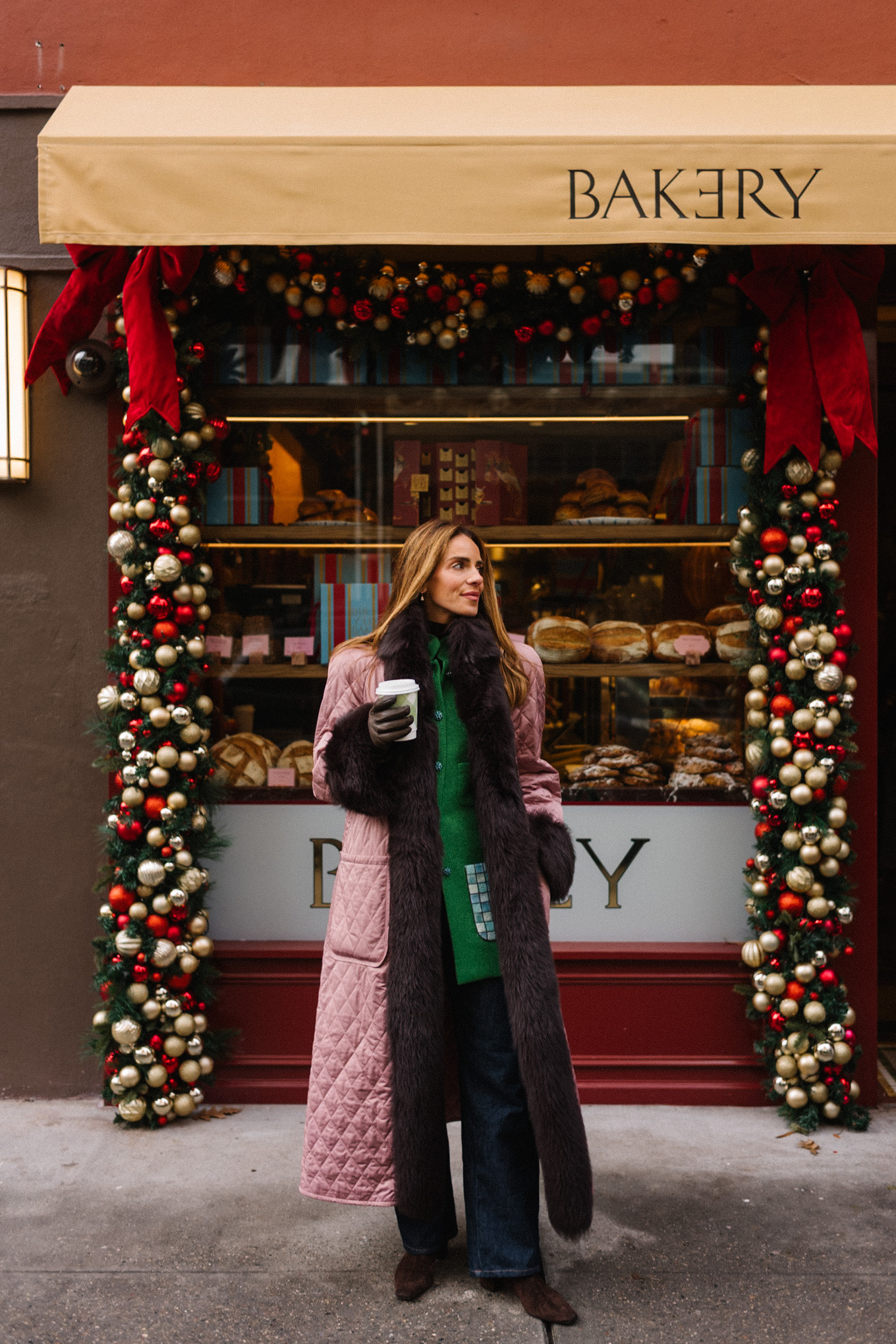 Manteau d'hiver matelassé rose avec bordure en fourrure, veste en tweed vert et bleu