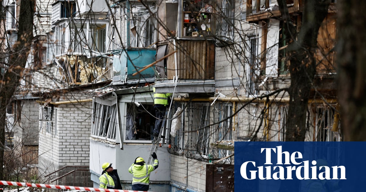 Les attaques russes tuent trois personnes et coupent le courant dans les régions ukrainiennes gelées | Ukraine