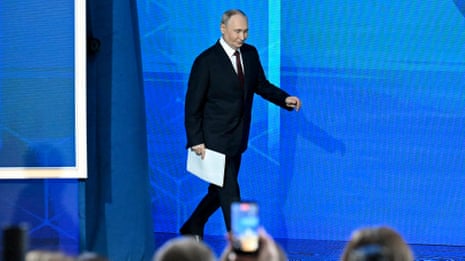 Putin holds annual end of year televised news conference – watch live