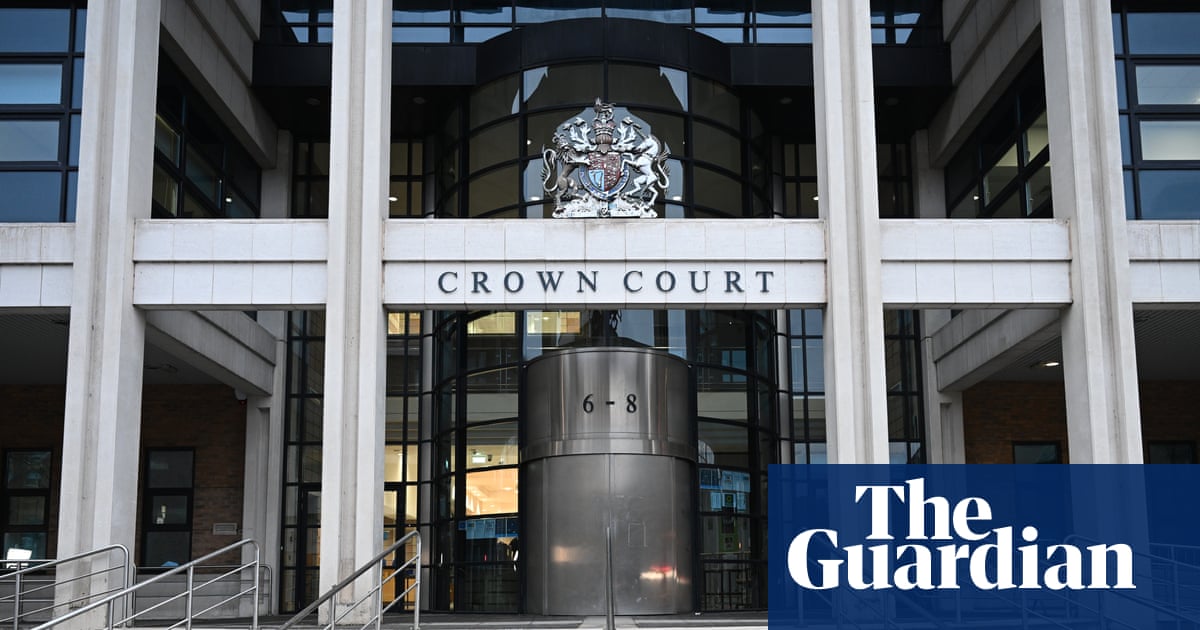 Les poursuites pour strangulation en Angleterre et au Pays de Galles ont été multipliées par six en trois ans | Violence domestique