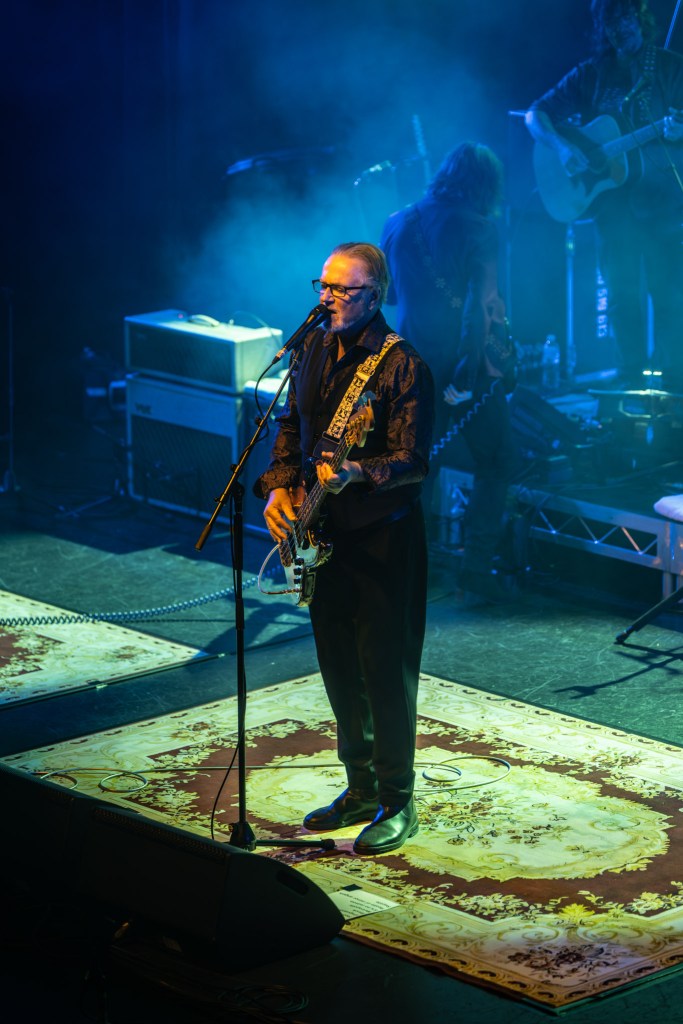 Revue en direct + Galerie de photos : L'Église enchante au Princess Theatre, Launceston 10/12/2025