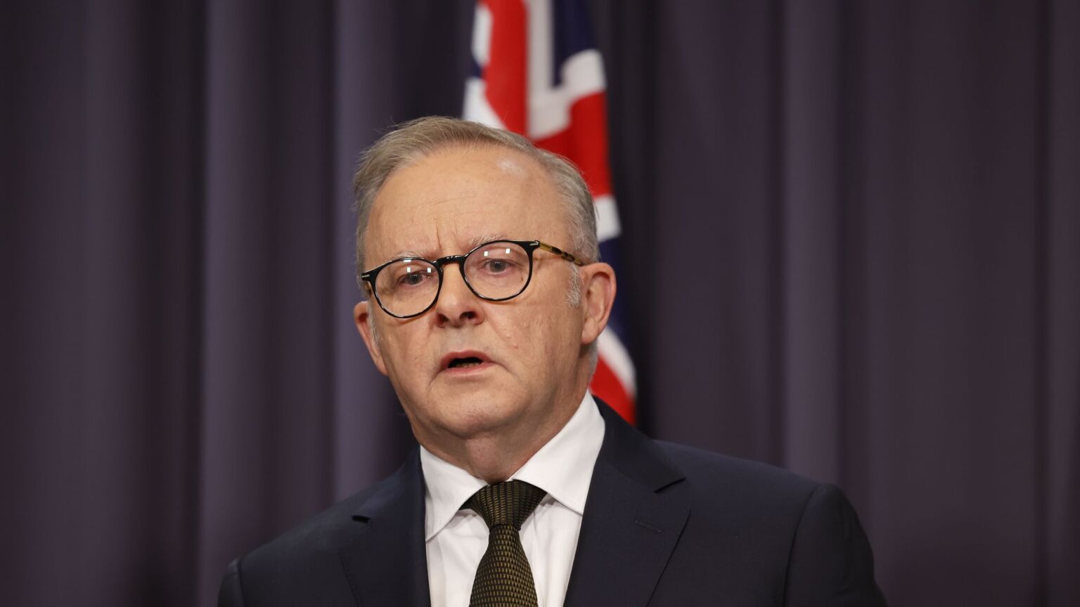 Albanese l'Apaiseur – enrichi