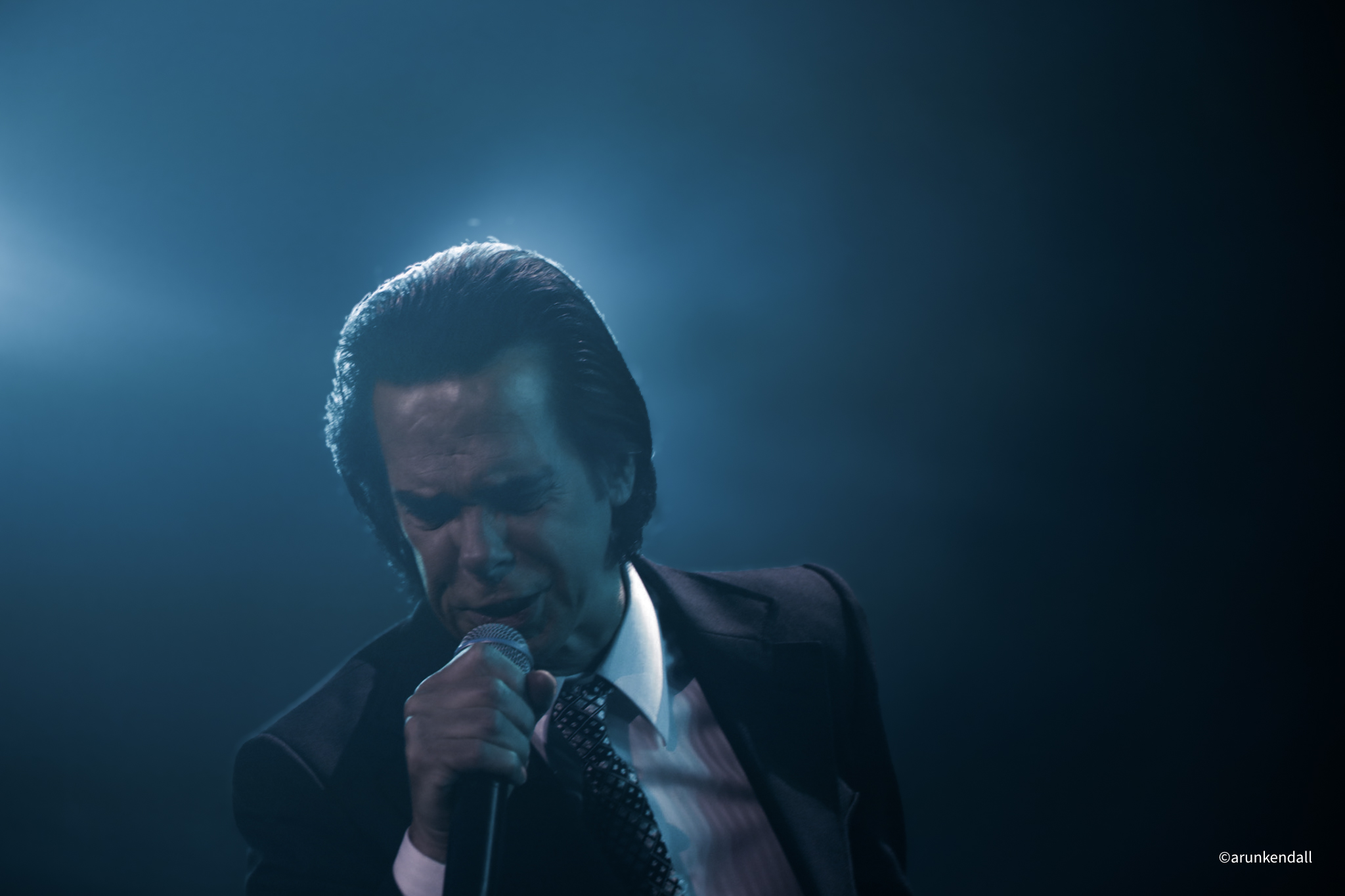 Nick Cave & the Bad Seeds ont illuminé le Domain à Sydney le 24 janvier 2026, soutenus par le lumineux Aldous Harding – Backseat Mafia