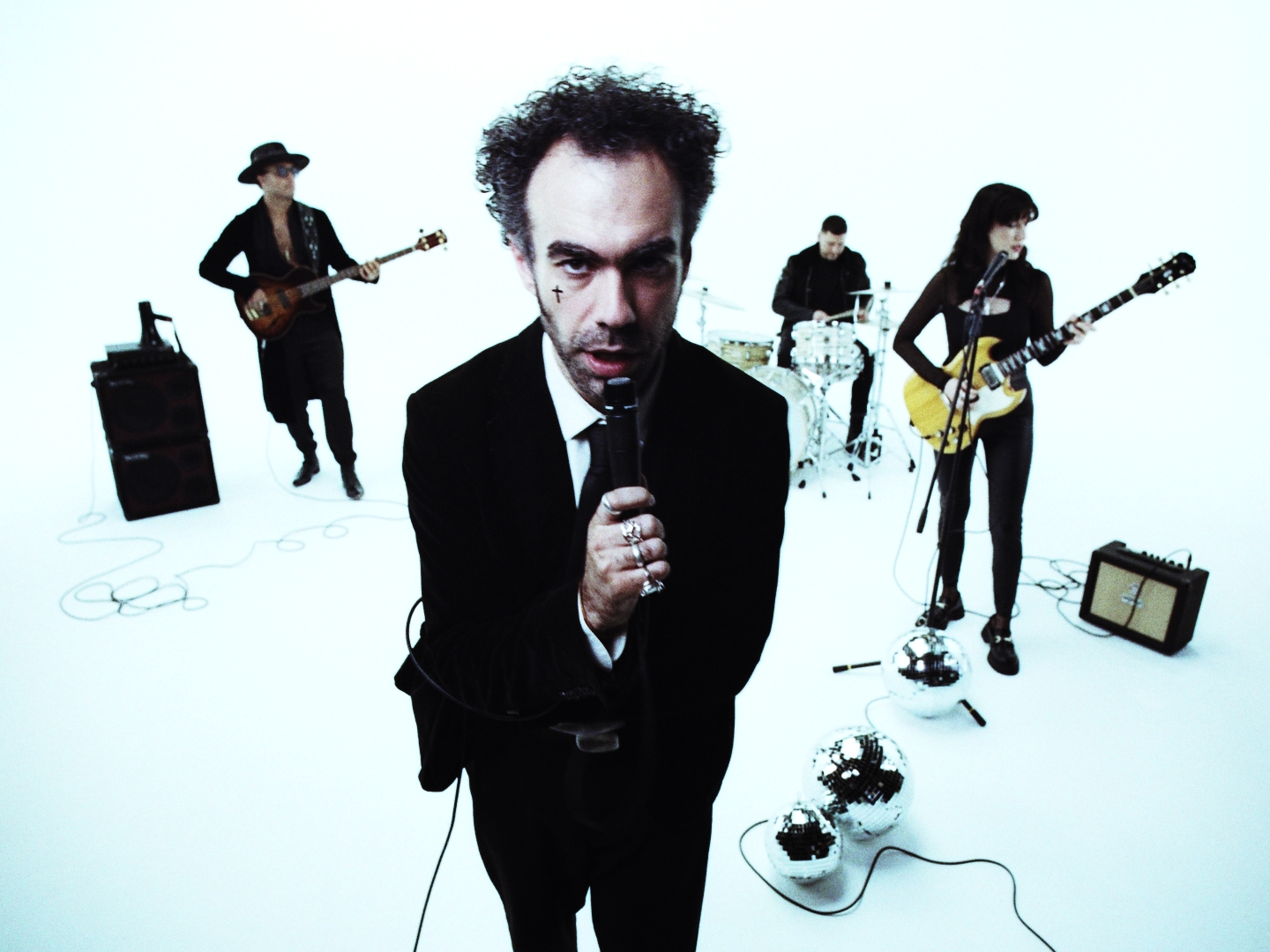 Stefaniii dévoile son premier single « Catalyst » – Backseat Mafia