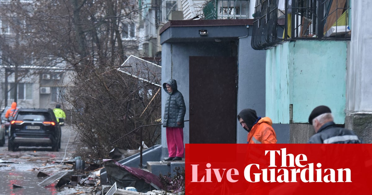 Zelensky affirme que les récentes attaques russes tentent de briser l’Ukraine et que les négociations diplomatiques ne peuvent pas arrêter la livraison de systèmes de défense aérienne – L’Europe en direct | Nouvelles du monde