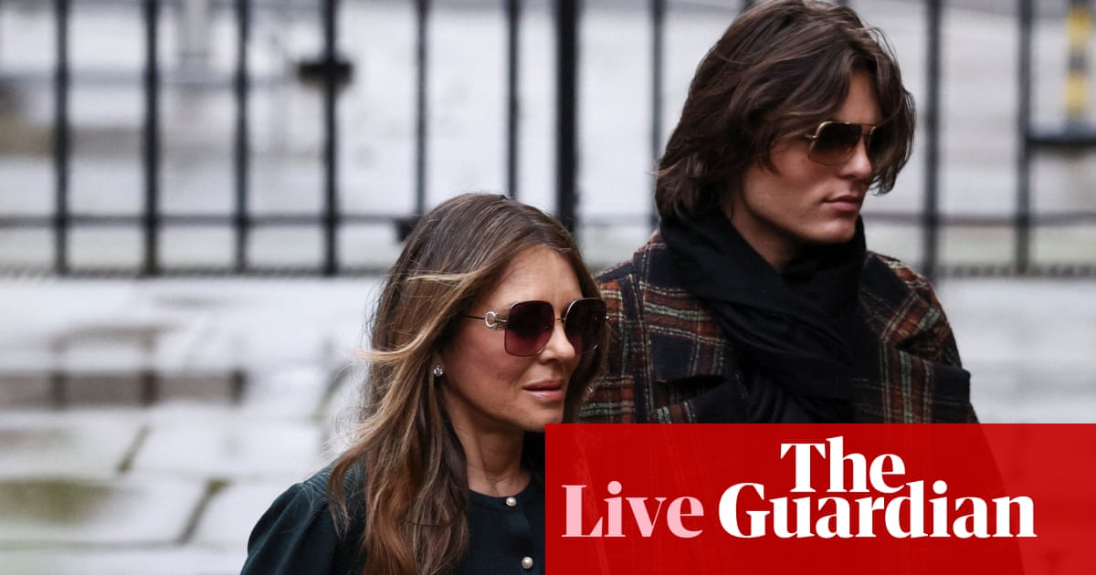 Le prince Harry assiste au tribunal alors que Liz Hurley témoigne dans l'affaire Daily Mail – dernières mises à jour | médias