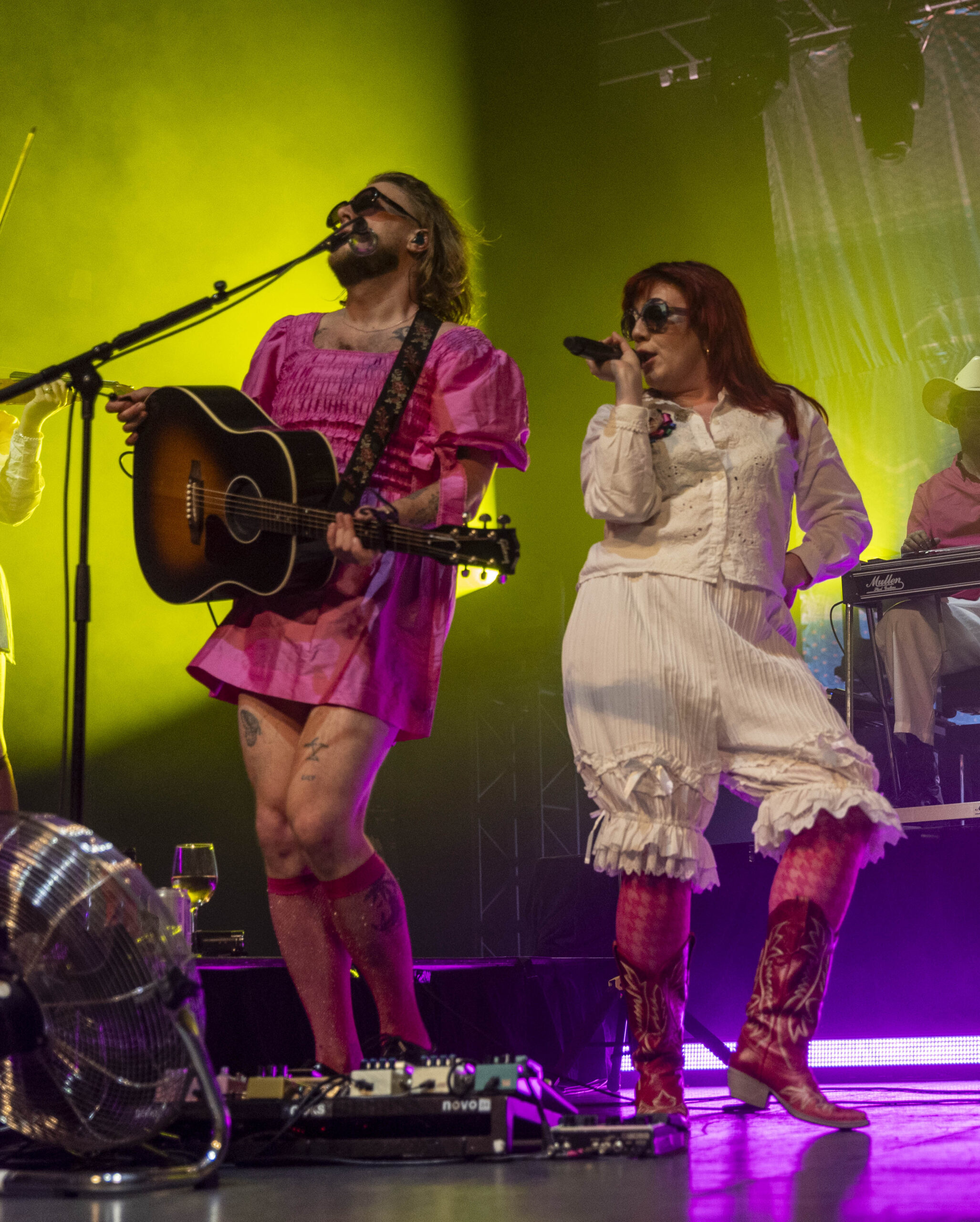 CMAT revient à Sydney avec EURO-COUNTRY au Enmore Theatre. 23 janvier 2026 – Mafia de la banquette arrière