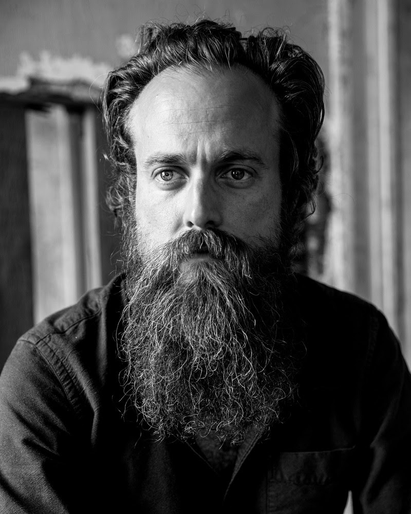 Iron & Wine revient en Australie avec une rare série d'expositions personnelles intimistes – Backseat Mafia