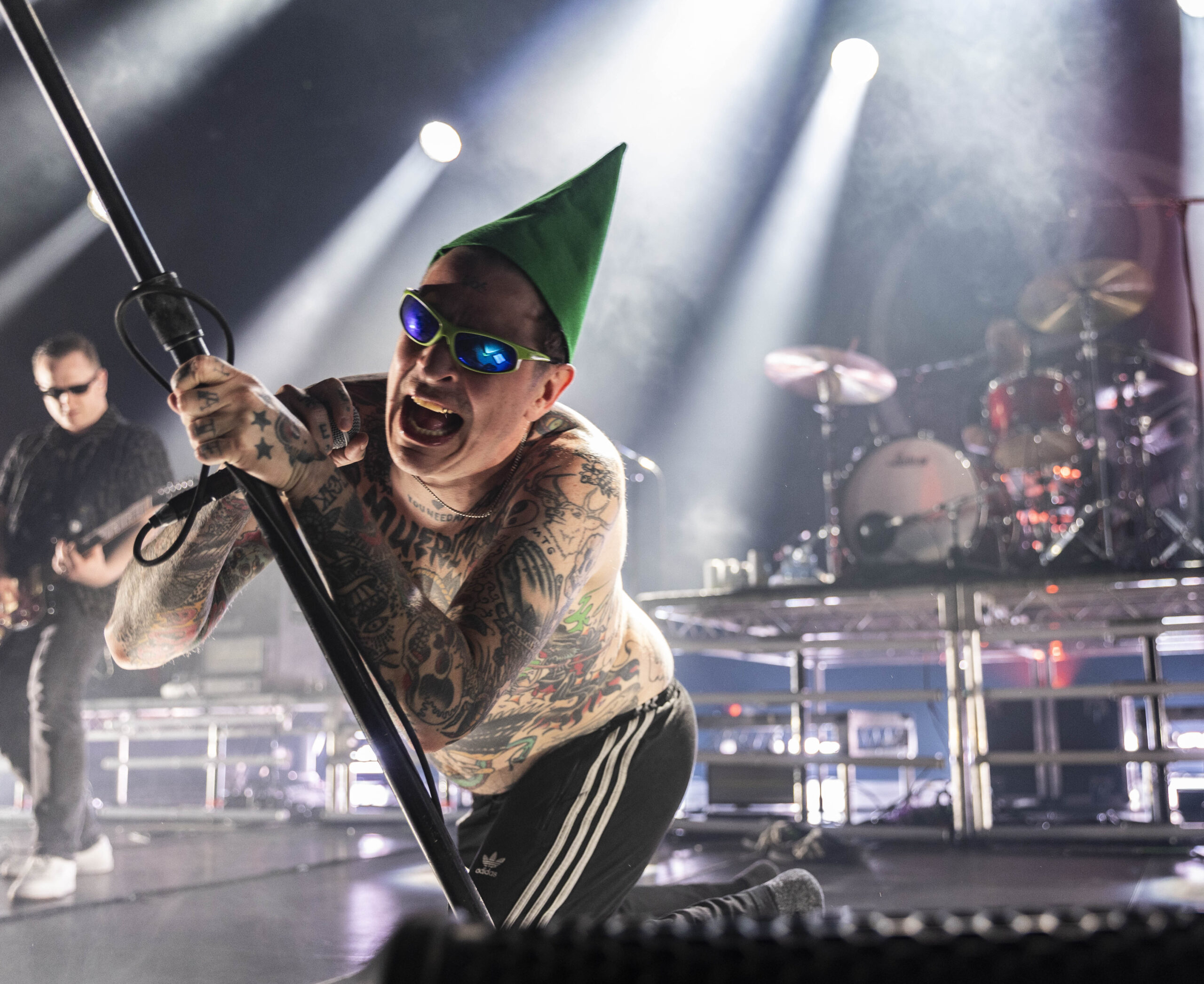 Des nains aux événements privés en passant par les V**gra Boys, le chaos règne au Hordern Pavilion de Sydney. 18 janvier 2026 – Mafia de la banquette arrière