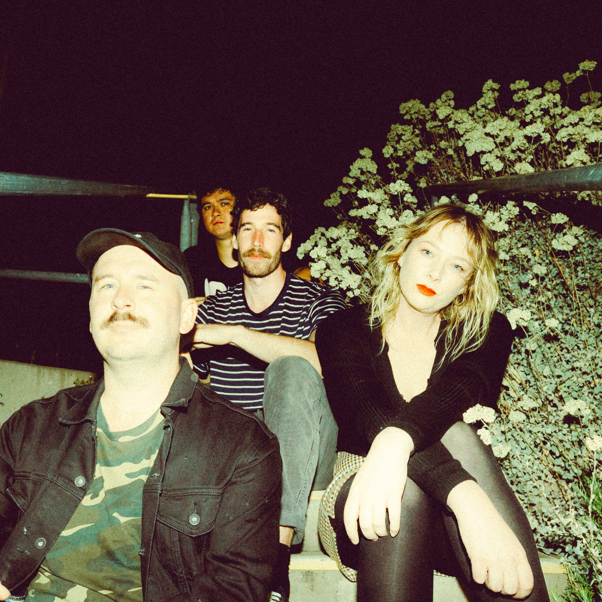 Le groupe gothique de Lutruwita/Tasmanie Dvrkworld dévoile un nouveau single tonitruant « Stimulation » avant la sortie du festival Party in the Paddock de ce week-end. – Mafia de la banquette arrière