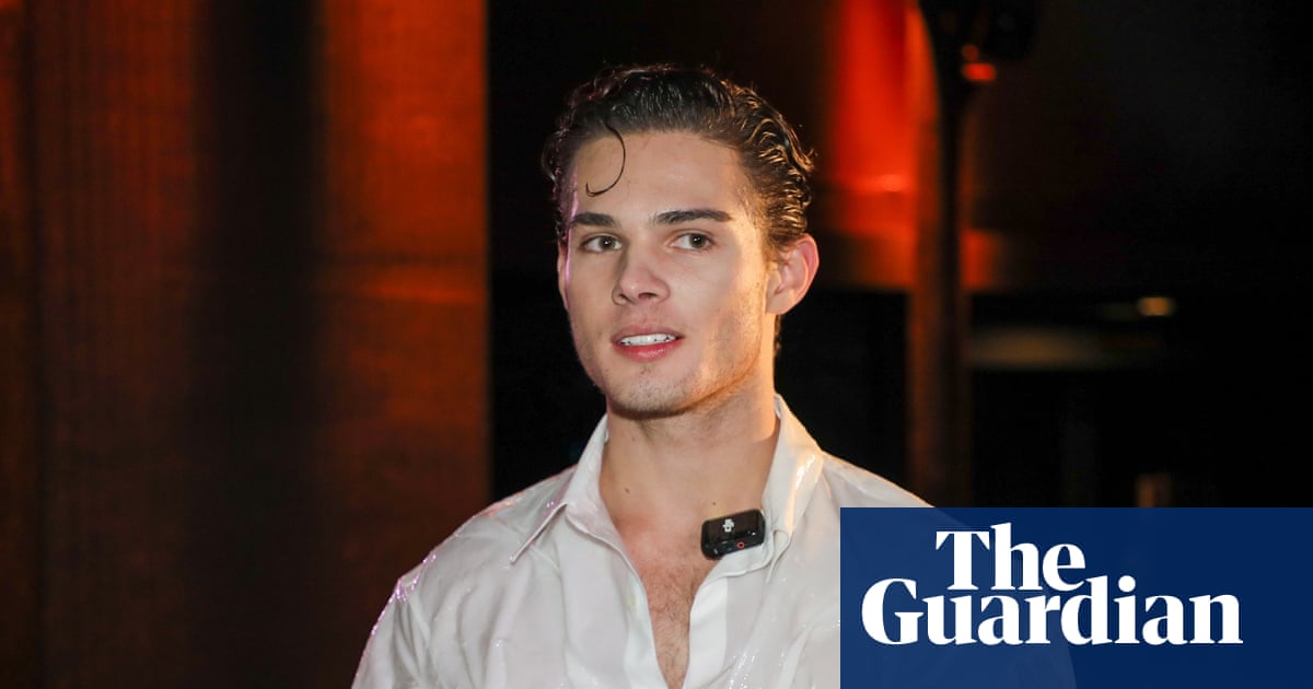 L'essor inquiétant de la clavicule : comment un Lookmaxxer a rendu célèbre son « histoire d'horreur » | Hommes