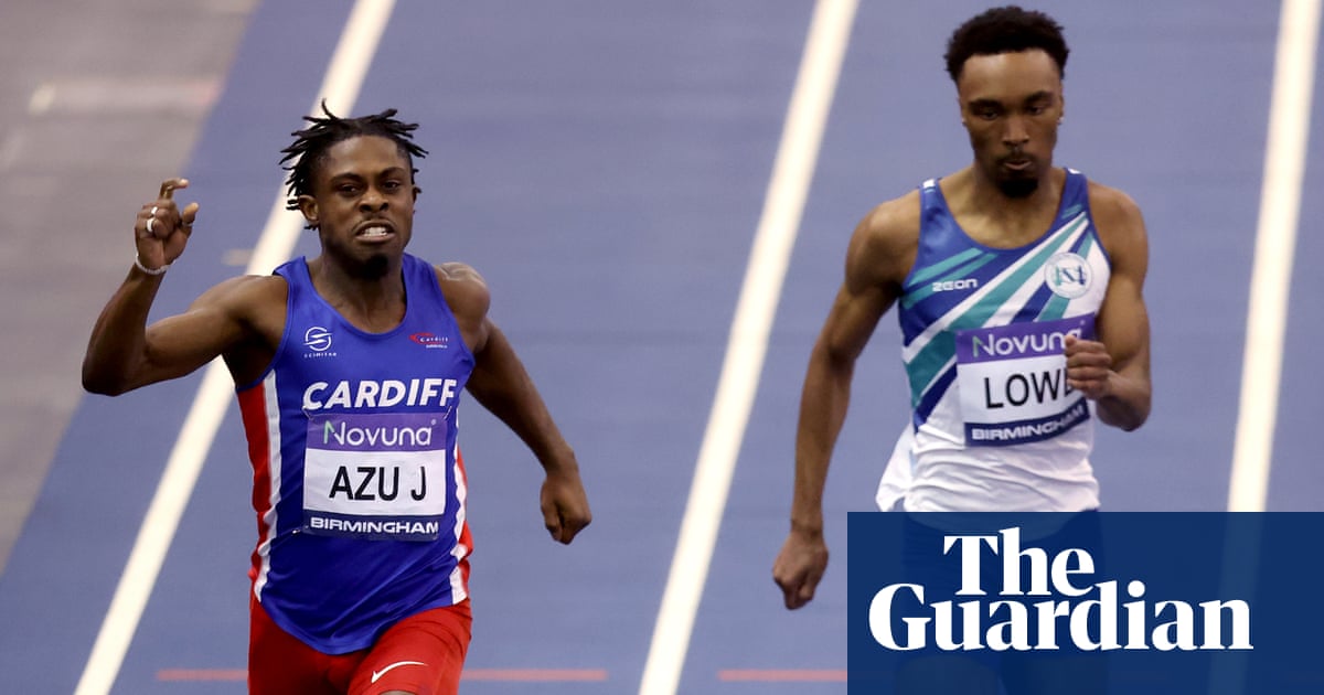 Jeremiah Azu réalise un surprenant doublé au sprint aux Championnats britanniques en salle | athlétisme