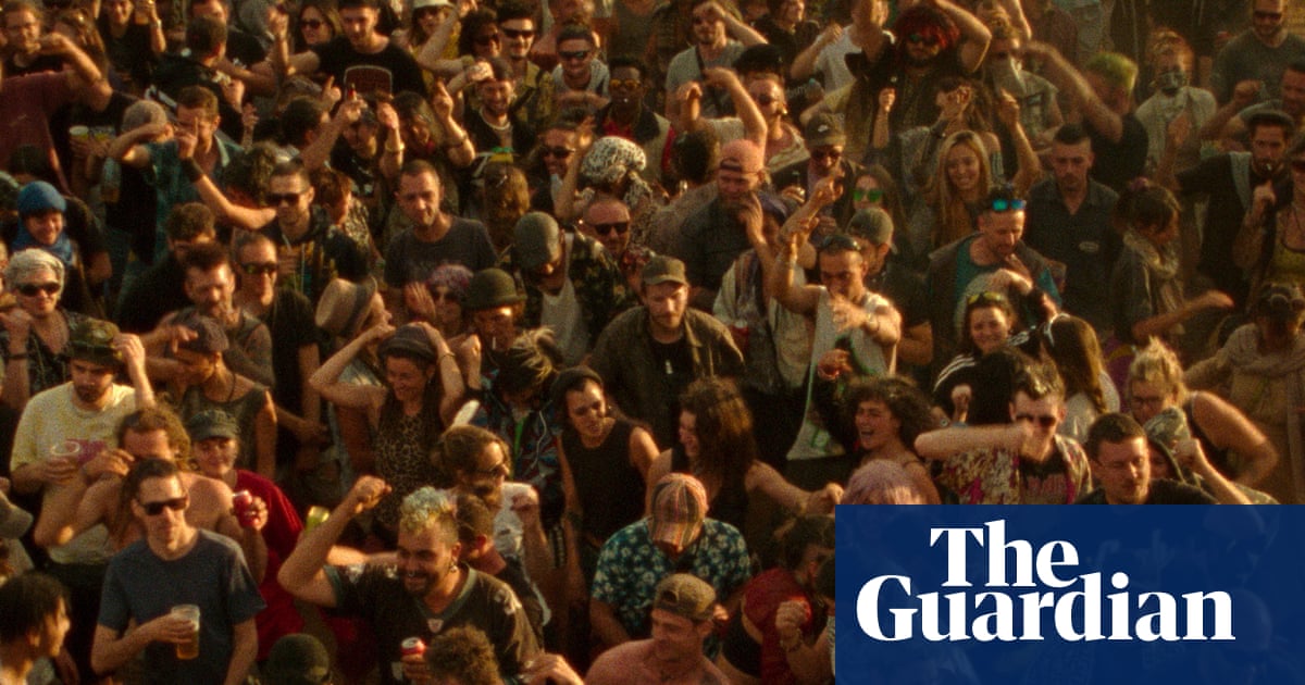 « La musique n'a pas pu s'arrêter pendant trois jours » : comment Sirāt a fait un road trip au cœur sombre de la rave | film