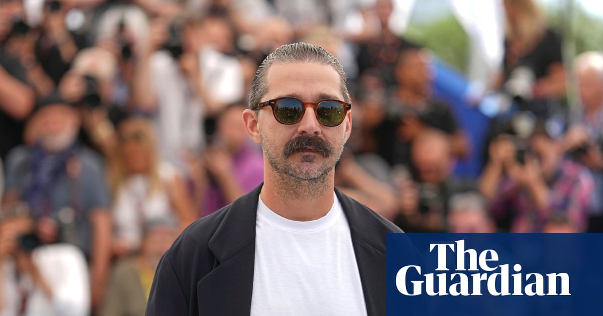 Shia LaBeouf aurait proféré des insultes homophobes contre des hommes homosexuels avant son arrestation à la Nouvelle-Orléans | Shia La Beouf