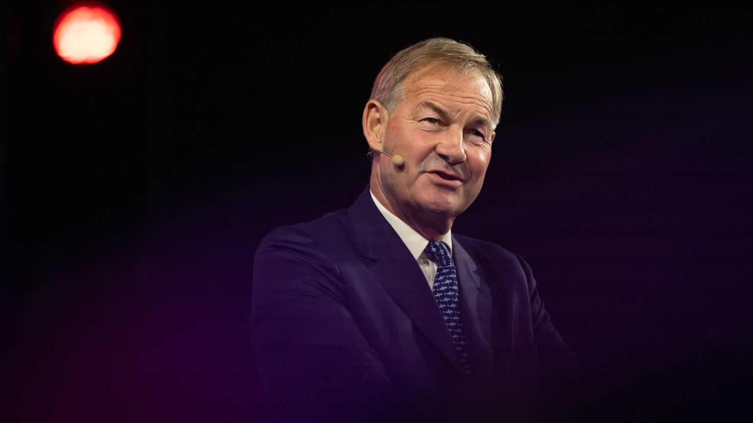 La vanité de Rupert Lowe