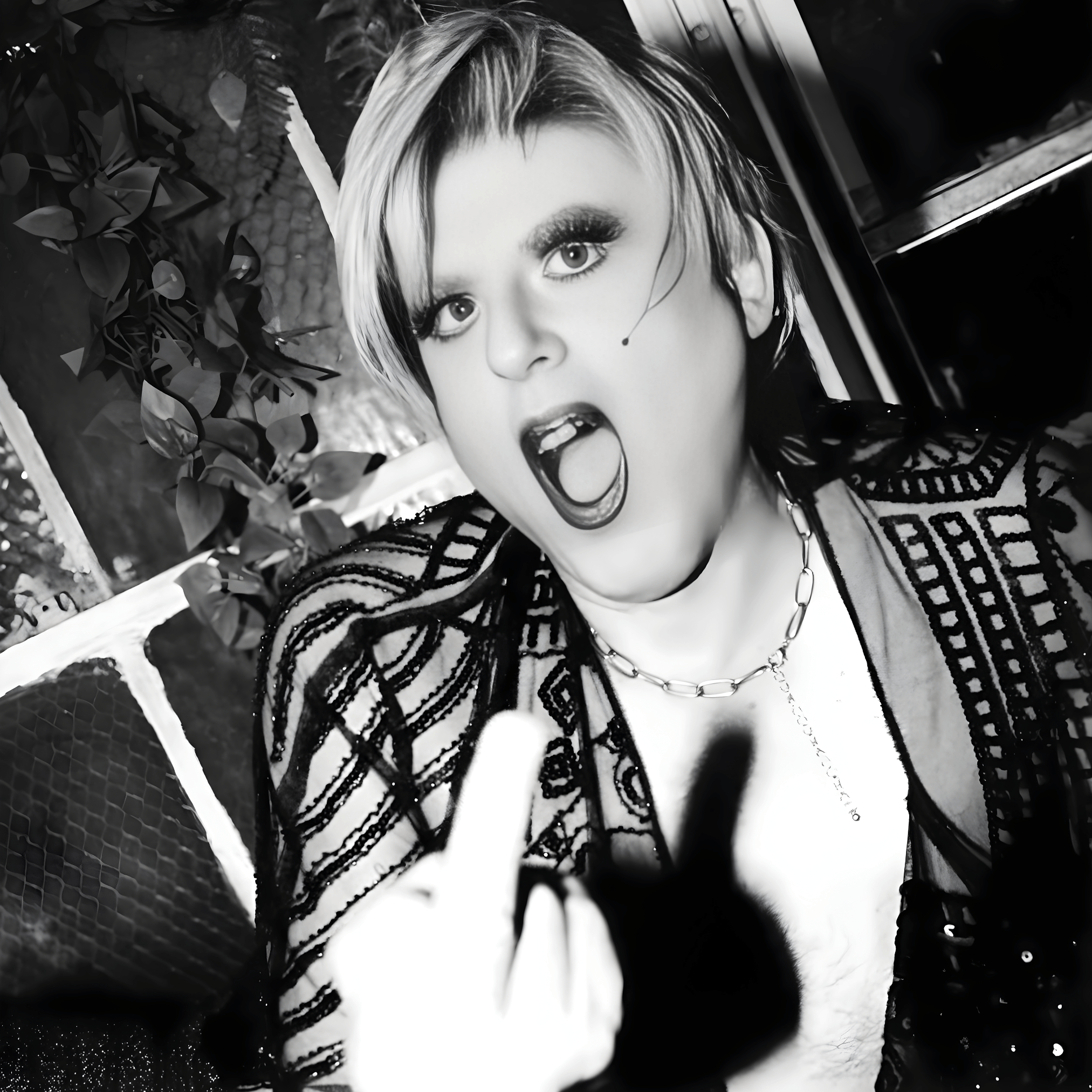 “Tripping Jupiter partage son nouveau single 'This Fuss' – Backseat Mafia”