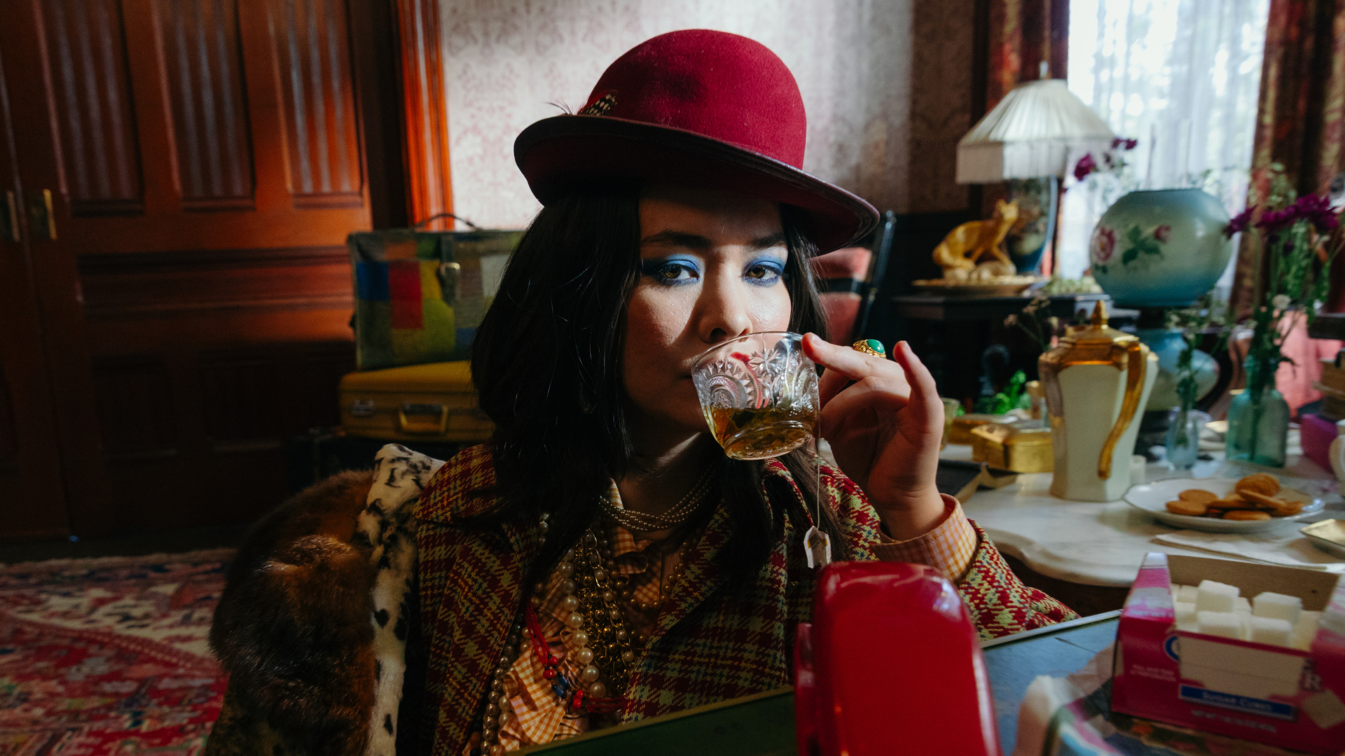 Mitski annonce une résidence de quatre nuits à l'Opéra de Sydney pour Vivid LIVE – Backseat Mafia