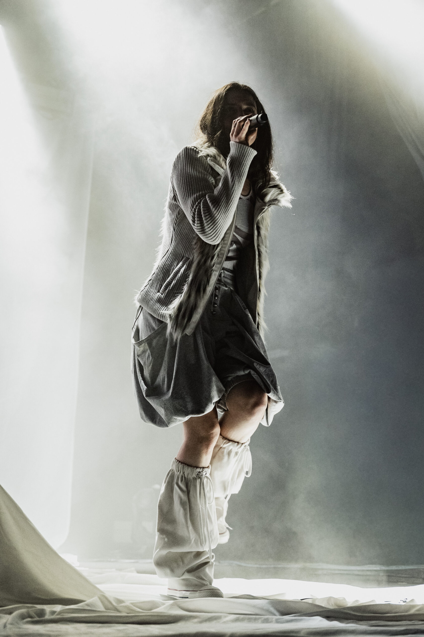 Oklou met l'avant-pop à l'honneur au Metro Theatre – Metro Theatre, Eora Land/Sydney, 10/02/26 – Backseat Mafia