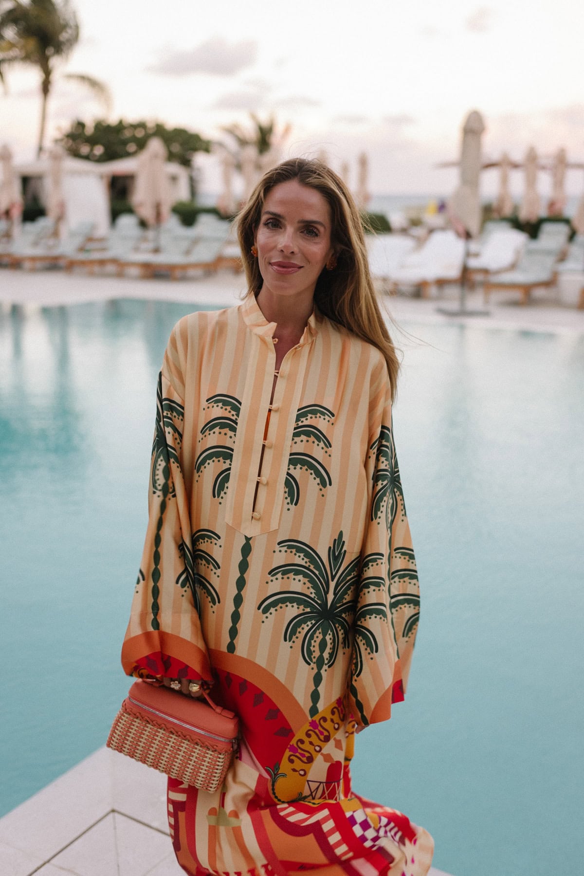 caftan en soie jaune-vert-orange
