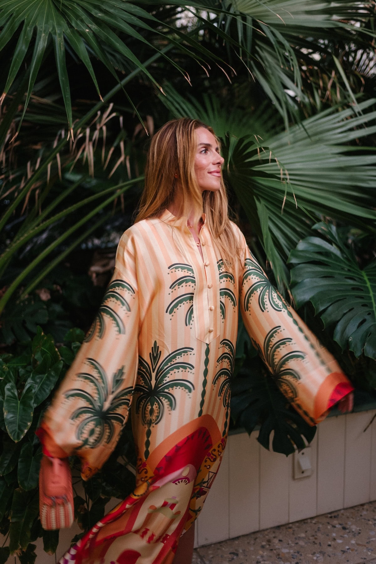 caftan en soie jaune-vert-orange