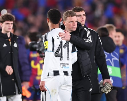 Eddie Howe sur la ligne de touche de Newcastle