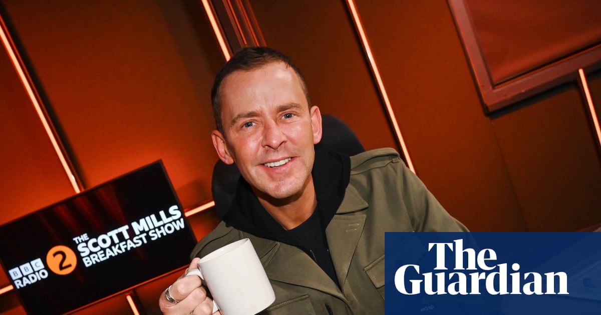 Scott Mills limogé par la BBC suite à des allégations concernant son comportement personnel | BBC