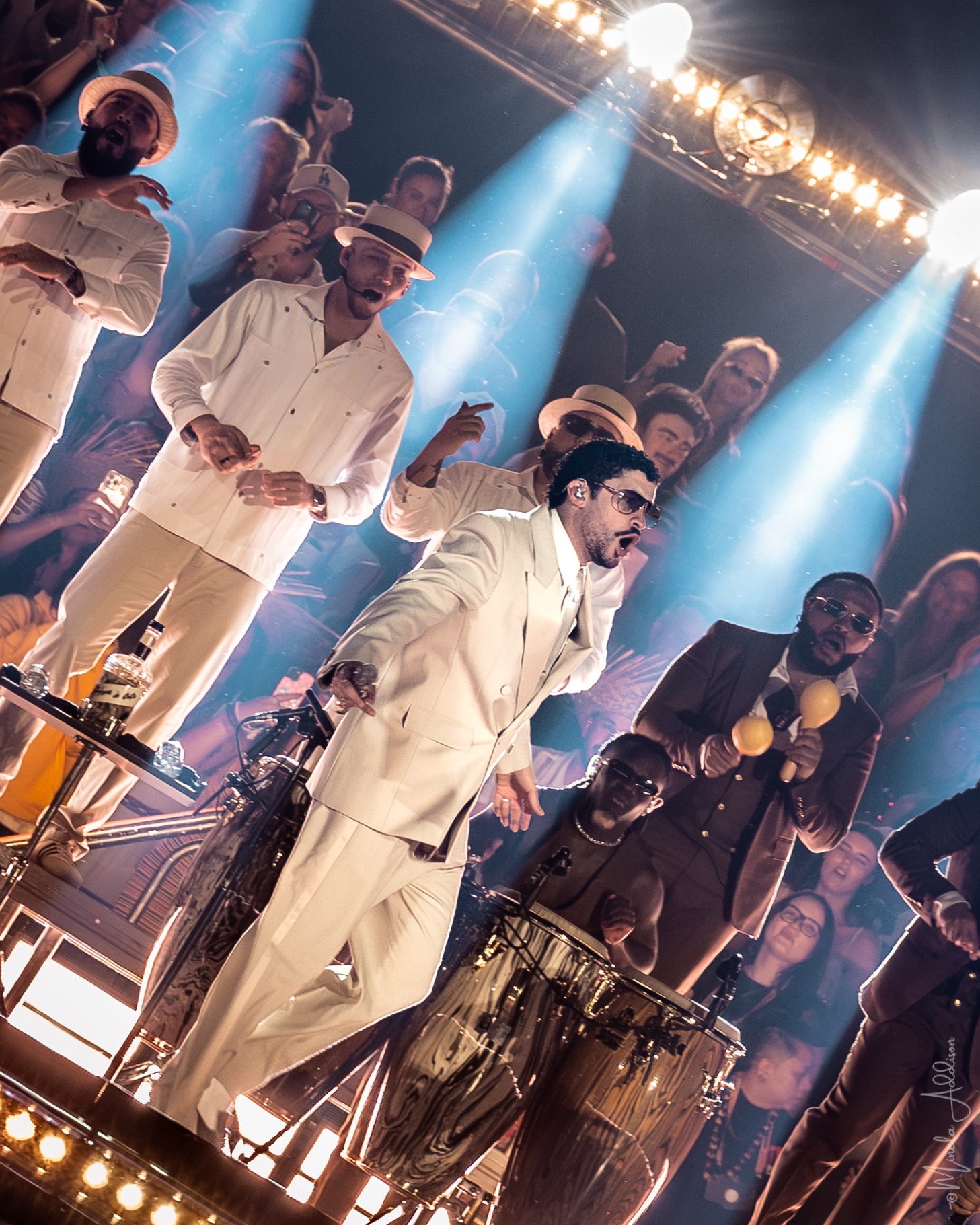 Sydney a assisté aux débuts tant attendus de Bad Bunny en Australie de manière électrisante 28/02/2026 – Backseat Mafia