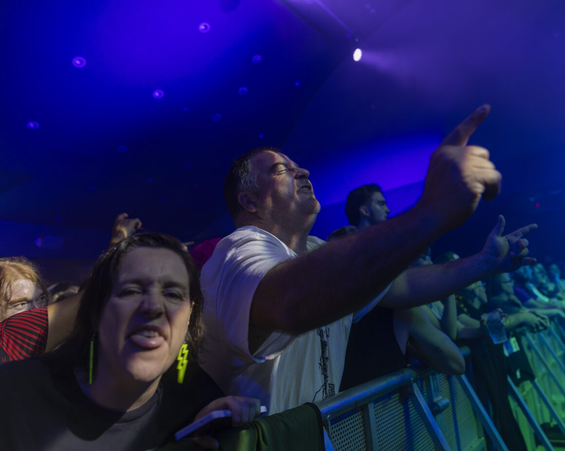 Live Gallery : C'est la fin du monde tel que nous le connaissons – Electric Six transforme le Manning Bar en une cocotte minute disco-punk en sueur 20/03/2026