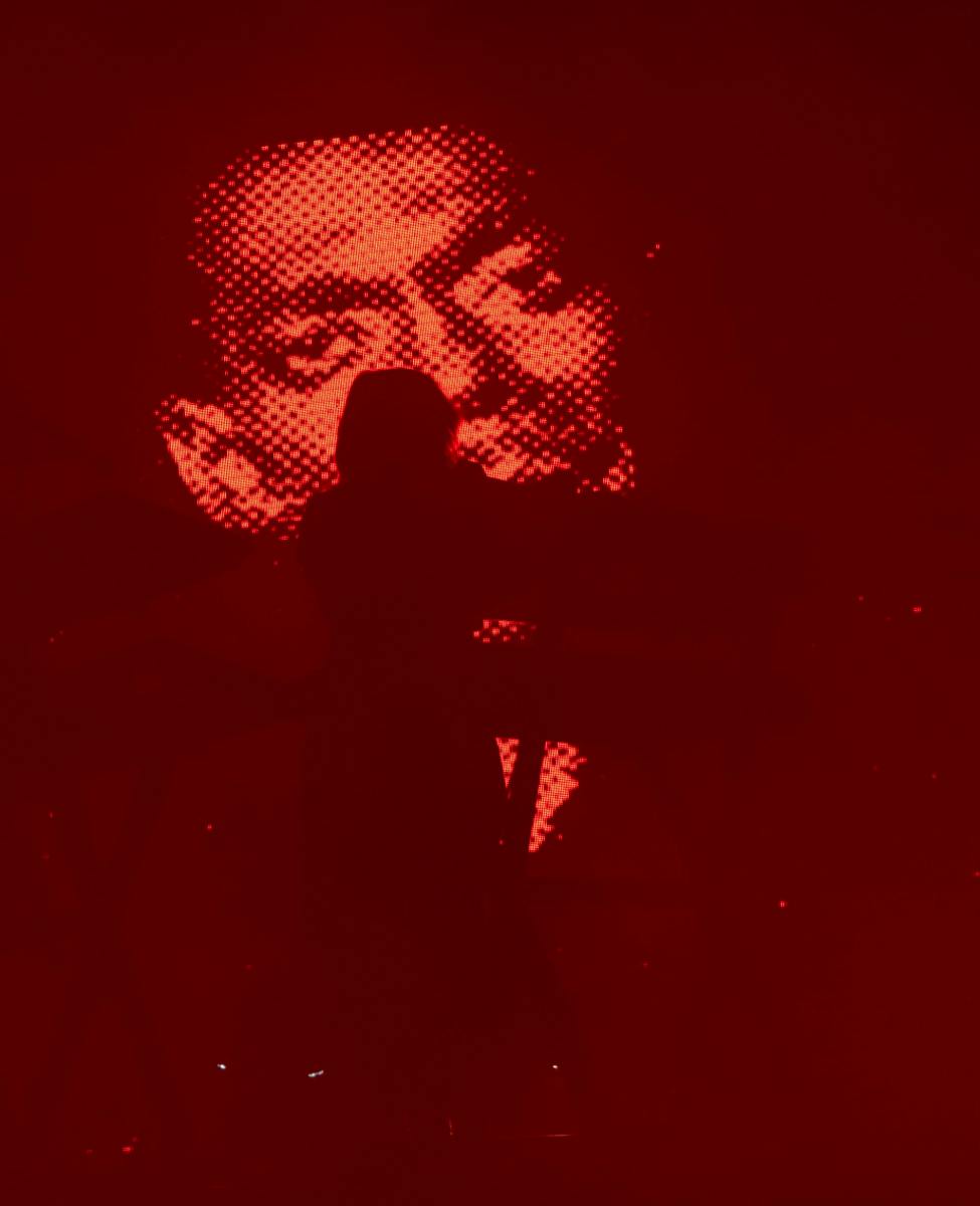 Sister Bliss mène Faithless à travers une puissante soirée d'hymnes électroniques à Sydney 13/03/2026 – Backseat Mafia